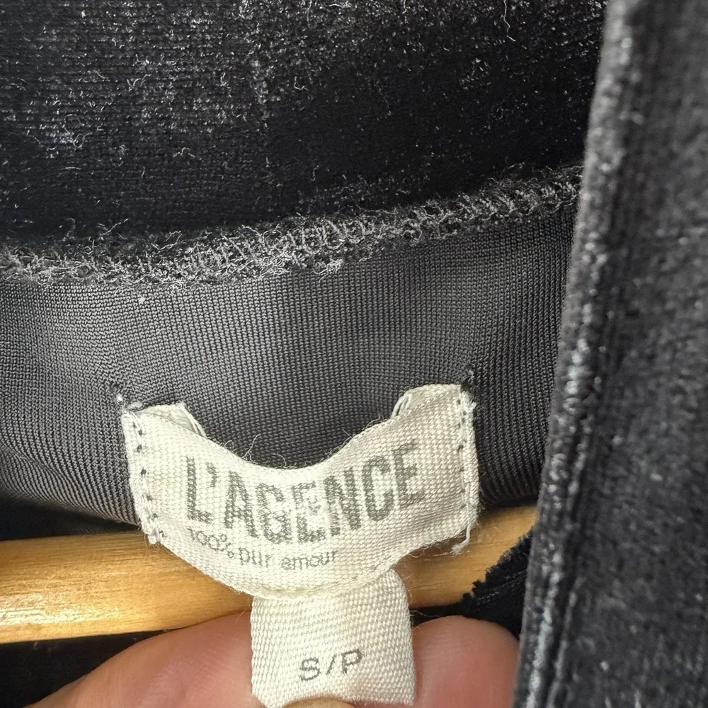 L'AGENCE Aja Velvet Turtleneck Top S Black Stretchy Minimalist Soft Witchy Fall